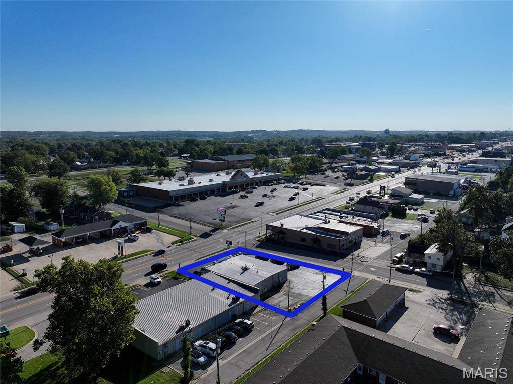 601 N Jefferson AVE, Lebanon, MO 65536