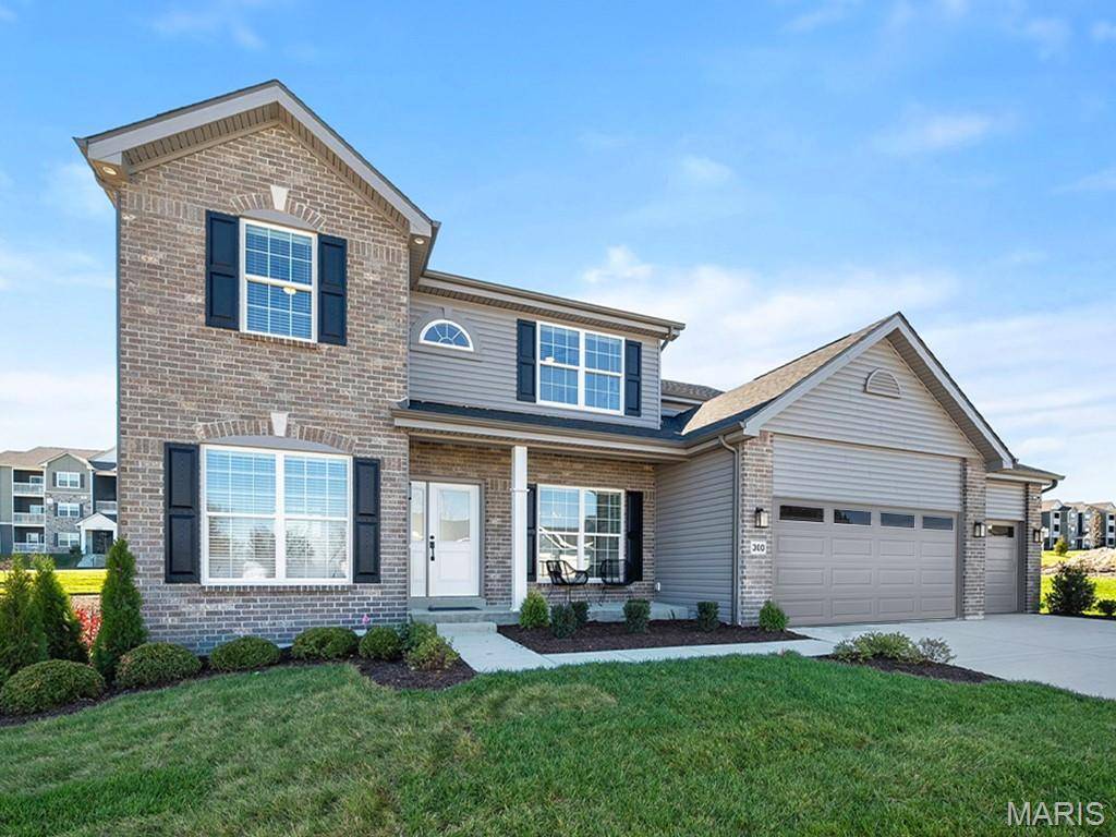 300 Osprey CT, Lake St Louis, MO 63367