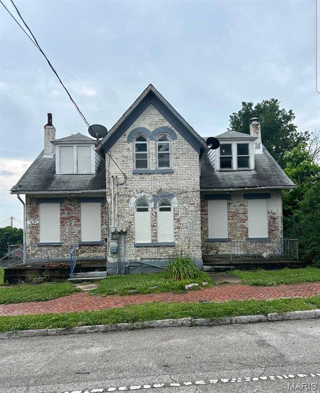427 E 4th ST, Alton, IL 62002