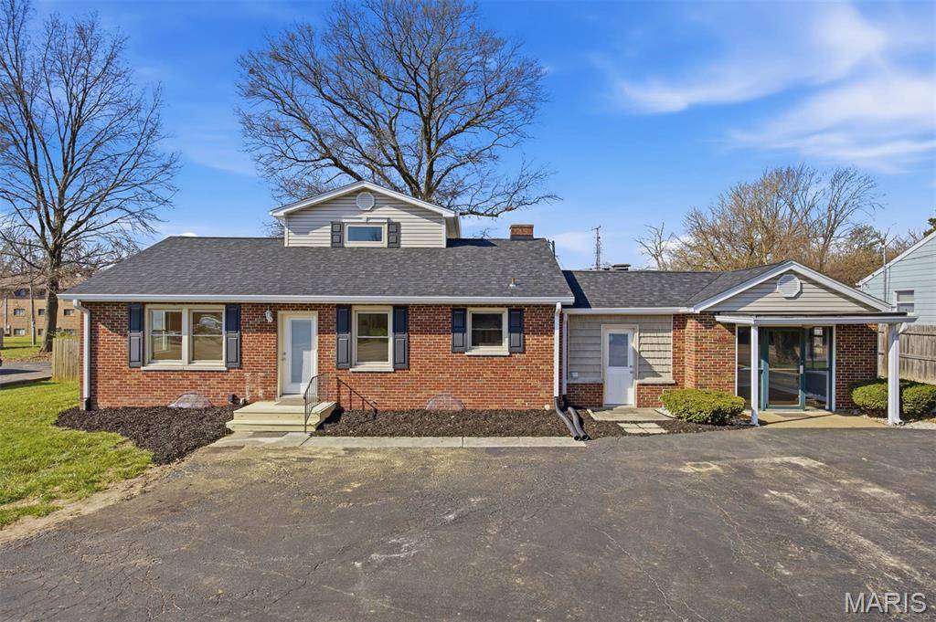 1108 N Belt W, Swansea, IL 62226