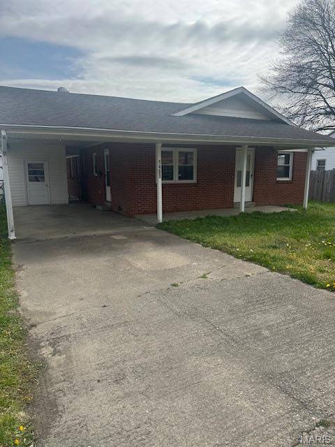 1403 Broadway ST, Scott City, MO 63780
