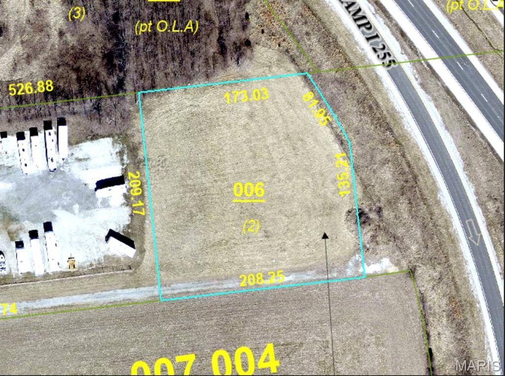 6901 Godfrey RD, Godfrey, IL 62035