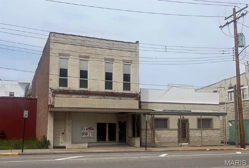 528 E Broadway, Alton, IL 62002