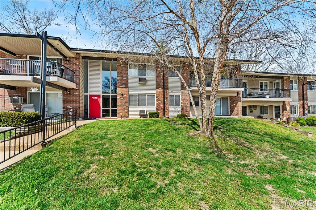 9117 Villaridge CT #D, St Louis, MO 63123