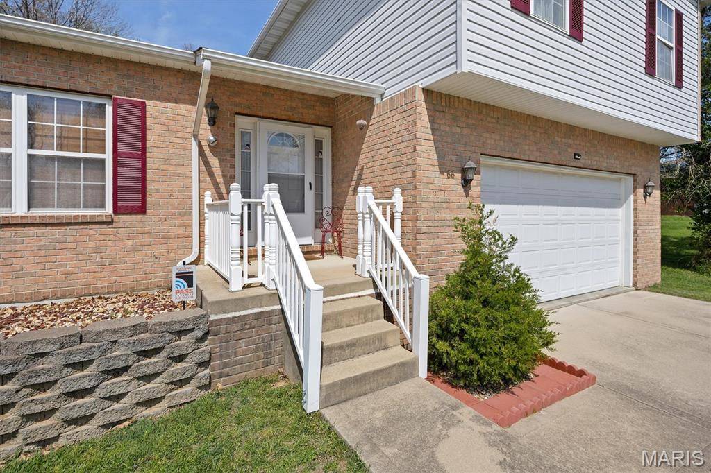 66 Dianne DR, Belleville, IL 62220