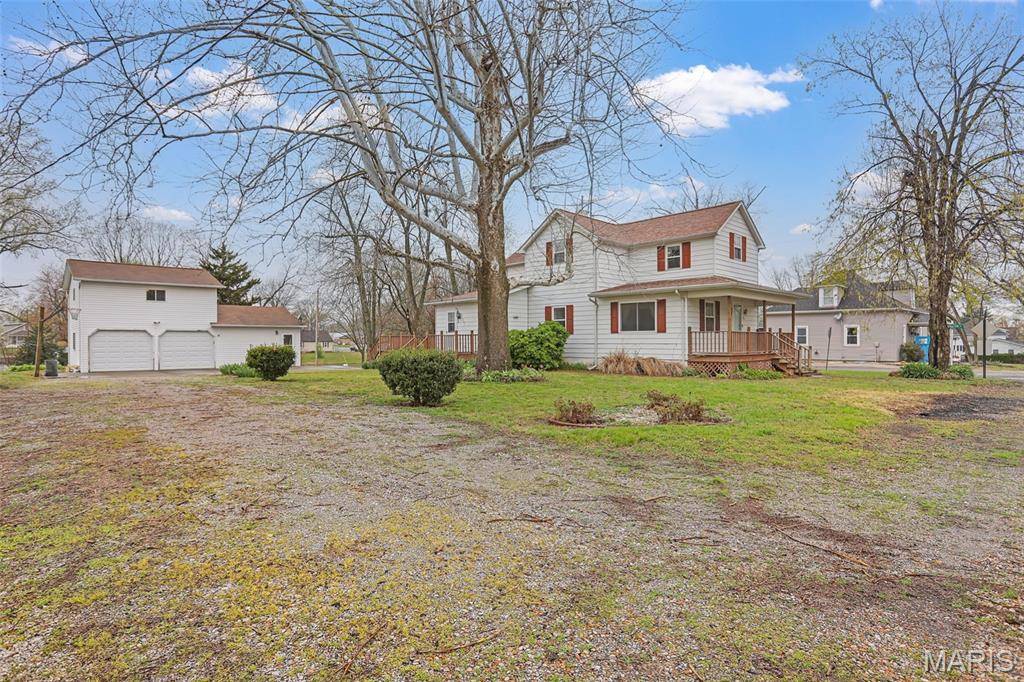 829 Edward ST, St Libory, IL 62282