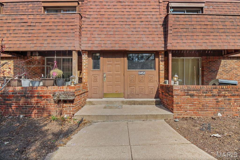 13453 Coliseum DR #F, Chesterfield, MO 63017