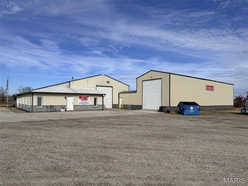 328 S Interstate DR, Sikeston, MO 63801
