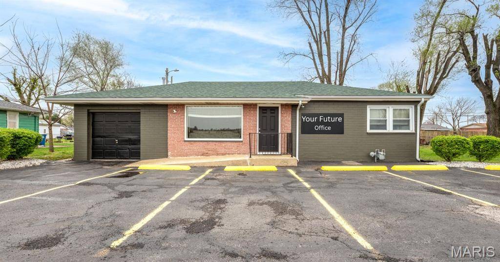 3704 Pontoon RD, Granite City, IL 62040