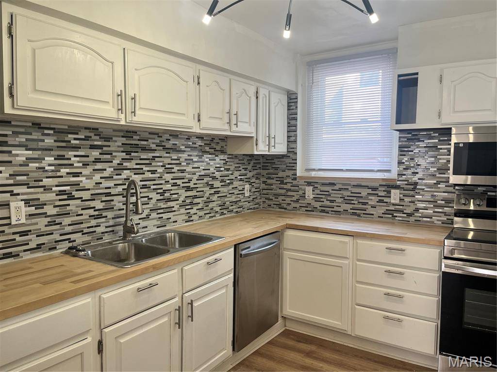 6740 Robbins AVE, Pagedale, MO 63133