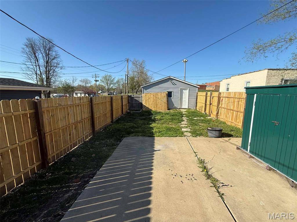 1527 W Randolph ST, Vandalia, IL 62471