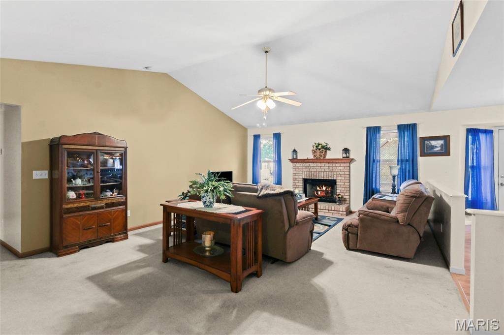 8 Knoll Ridge CT, O'fallon, MO 63368