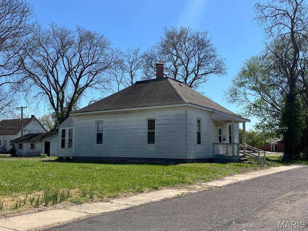 326 JOB, East Alton, IL 62024