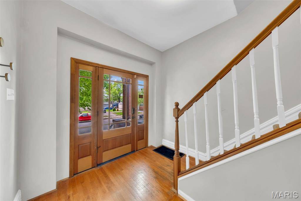 3305 Pestalozzi ST, St Louis, MO 63118