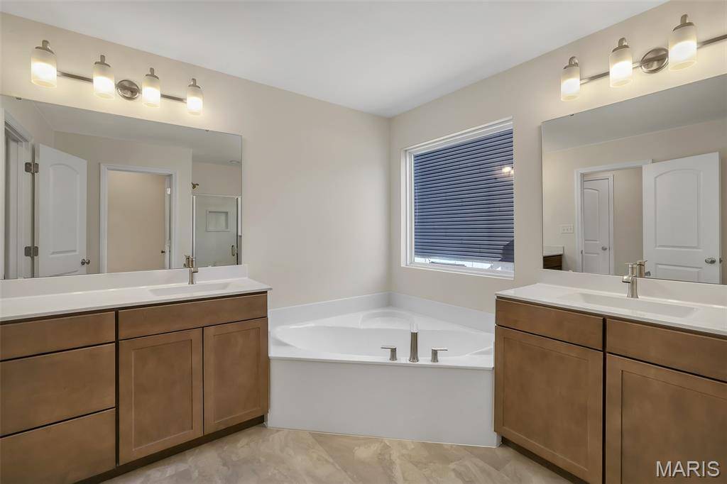 719 Grindstone DR, O'fallon, MO 63385