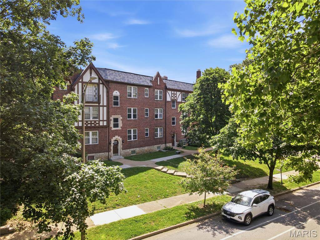 5024 Christy BLVD, St Louis, MO 63116