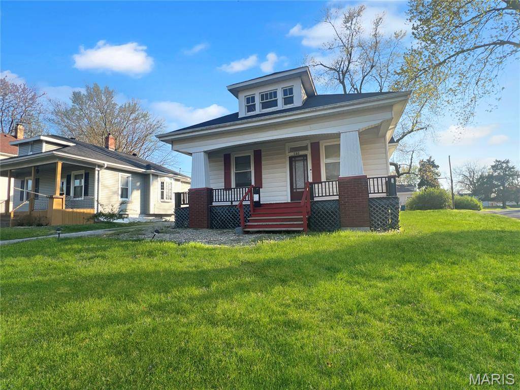 400 Rebecca AVE, Collinsville, IL 62234