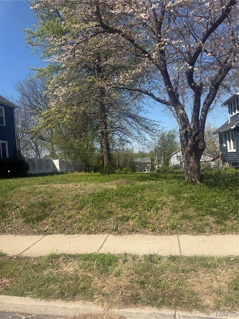 0 Bredell, Maplewood, MO 63143