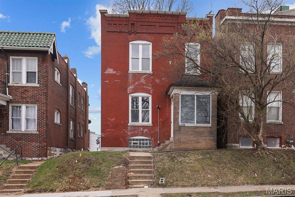 3440 Potomac ST, St Louis, MO 63118