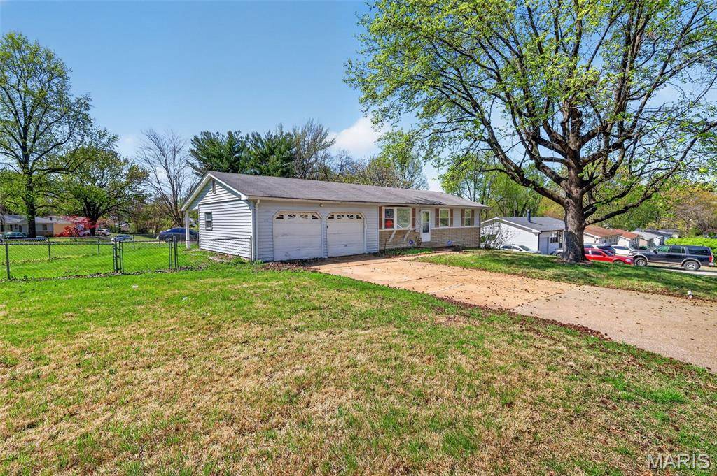 504 Topaz AVE, St Louis, MO 63137