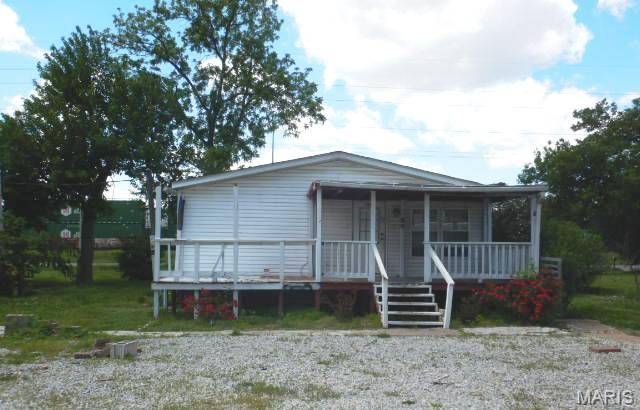 1424 N Main ST, Dupo, IL 62239