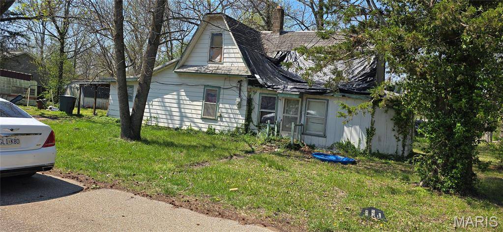 701 Orchard ST, St James, MO 65401