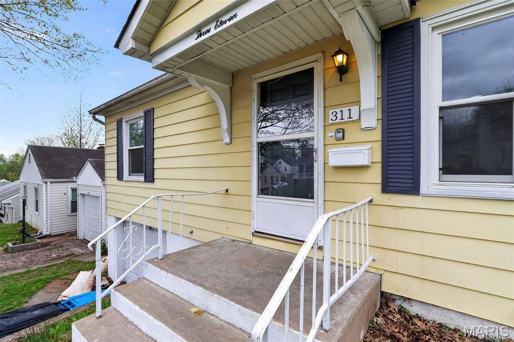 311 Superior DR, St Louis, MO 63135