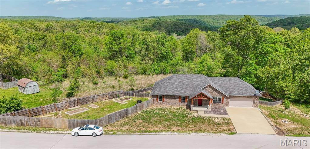 20164 Helios LN, St Robert, MO 65584