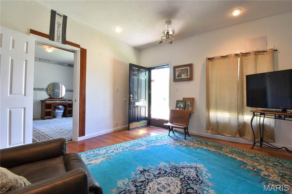 418 E Elm ST, Gillespie, IL 62033