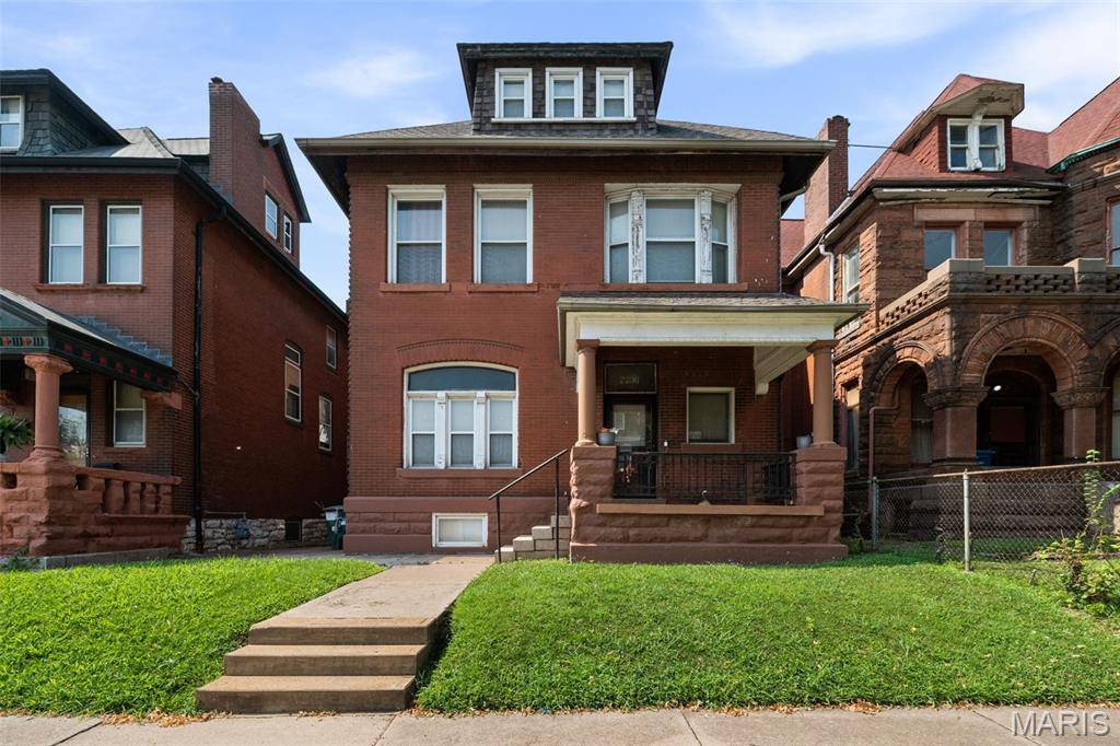2236 Saint Louis AVE, St Louis, MO 63106