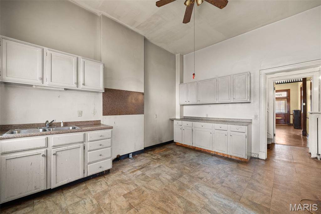 2236 Saint Louis AVE, St Louis, MO 63106