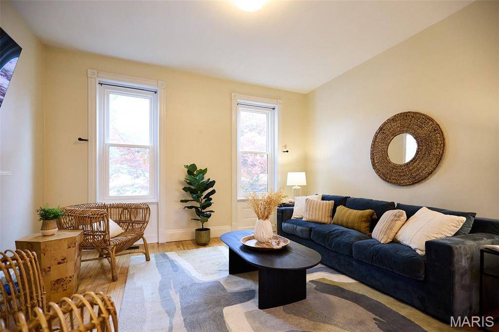 3307 Wisconsin AVE, St Louis, MO 63118