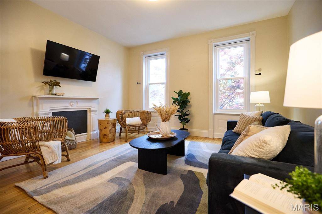 3307 Wisconsin AVE, St Louis, MO 63118
