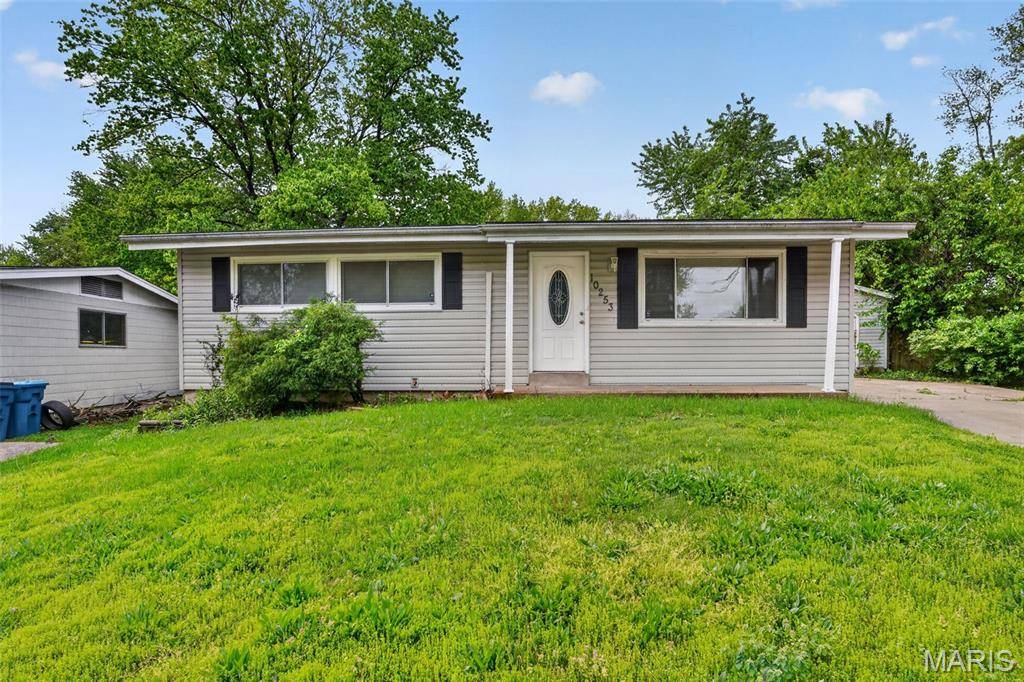 10253 Green Valley DR, St Louis, MO 63136