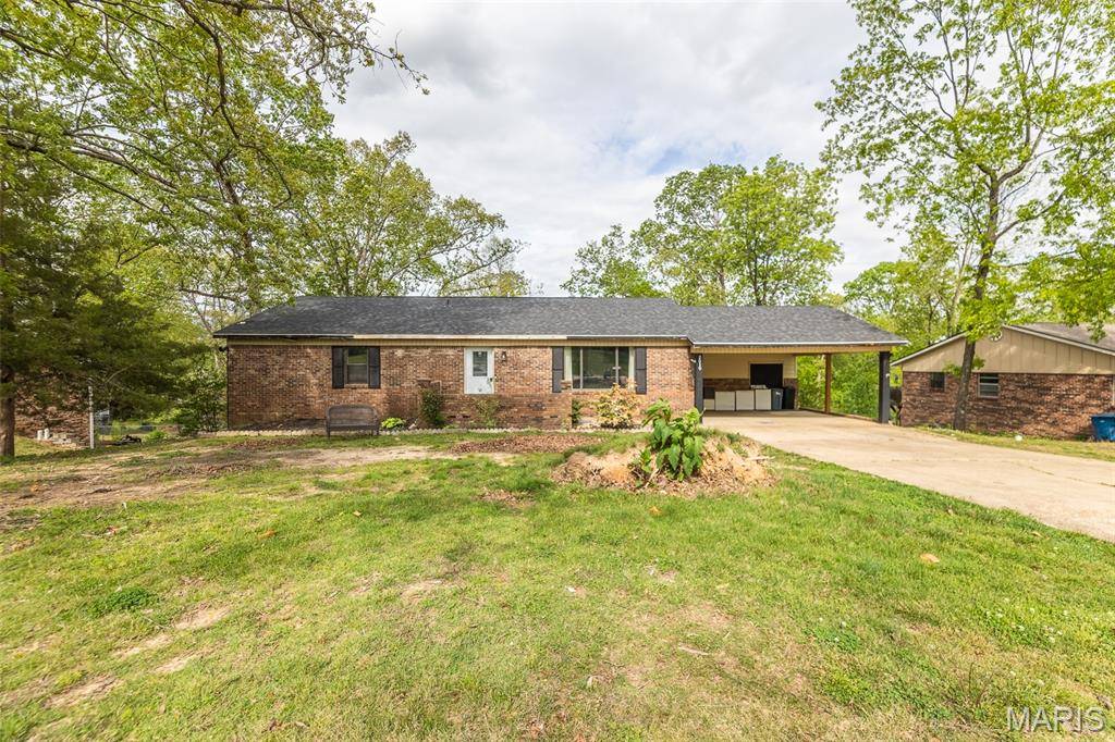2010 Schweitzer DR, Poplar Bluff, MO 63901