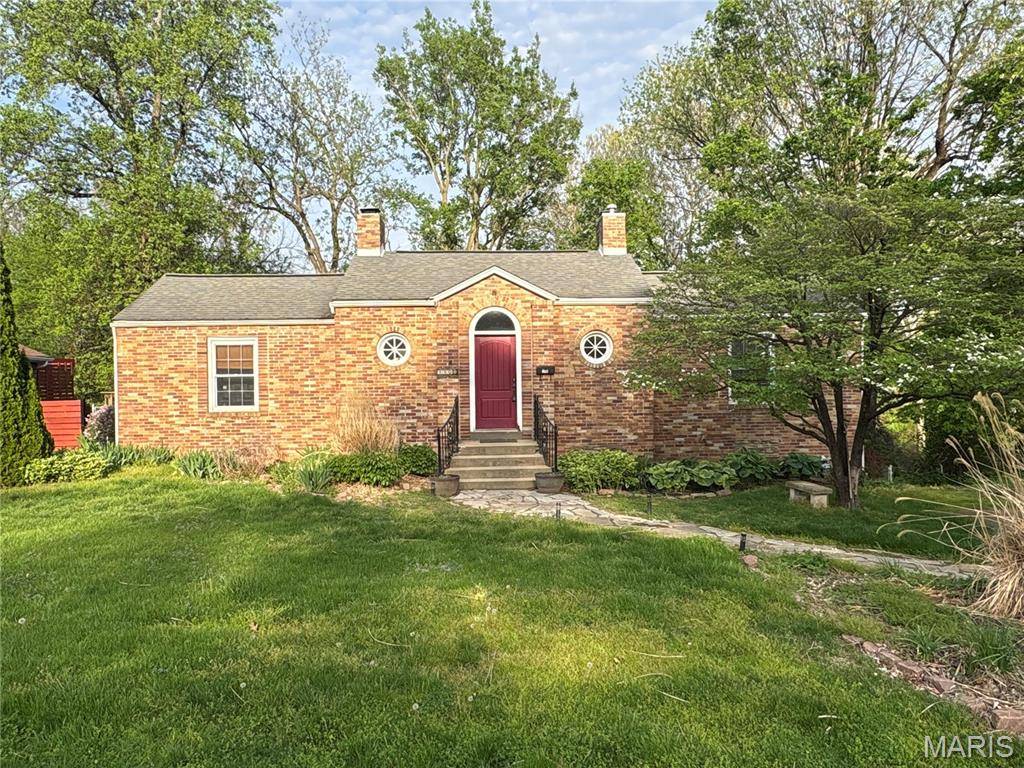 150 Helen PL, Collinsville, IL 62234