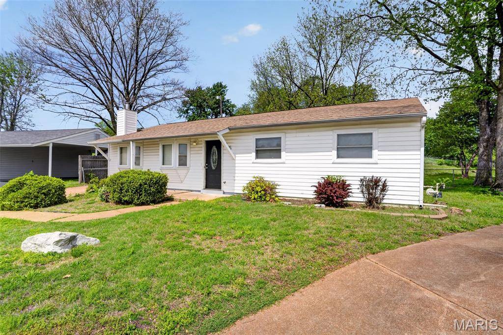 25 Jane CT, Maryland Heights, MO 63043