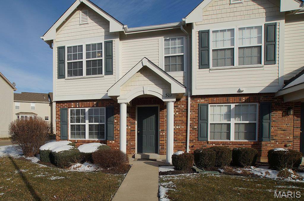 307 Shady Rock LN, O'fallon, MO 63368