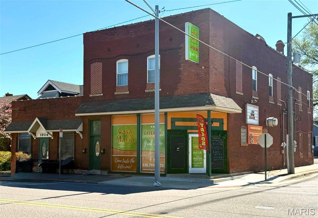1926 W Main ST, Belleville, IL 62226
