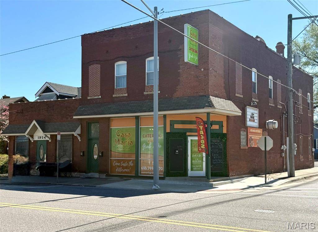 1926 W Main ST, Belleville, IL 62226