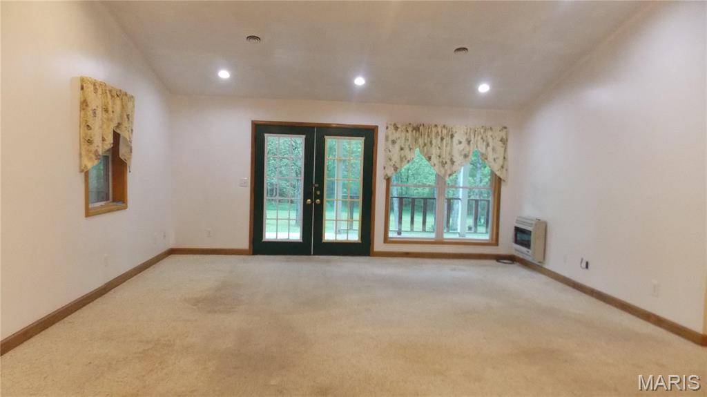 353 Ripley 142E-28B, Fairdealing, MO 63939