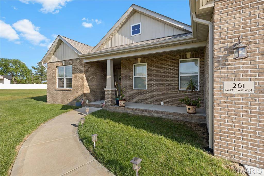 261 Emerald WAY, Granite City, IL 62040