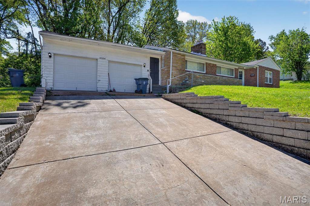4334 Nelson DR, St Louis, MO 63121