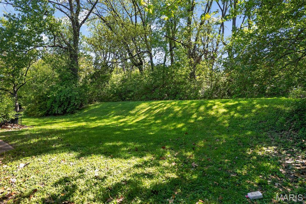 4334 Nelson DR, St Louis, MO 63121
