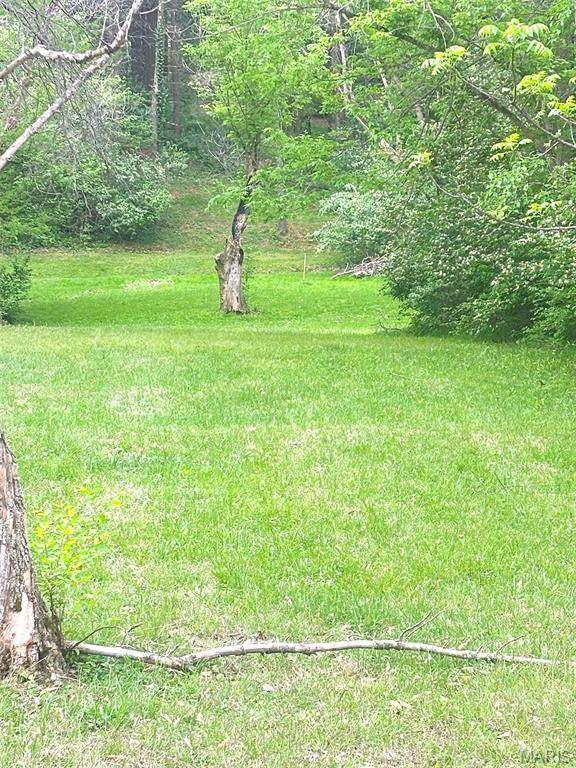 xxx Maple Grove Rd., Troy, IL 62294