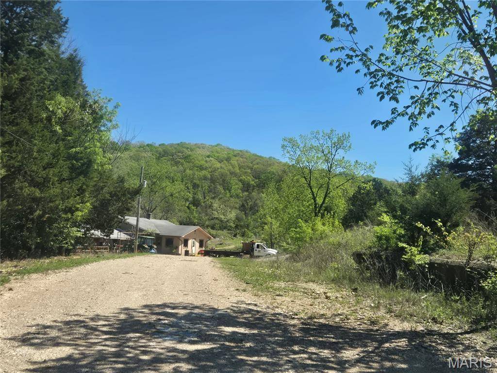 6650 Treasure LN, House Springs, MO 63050