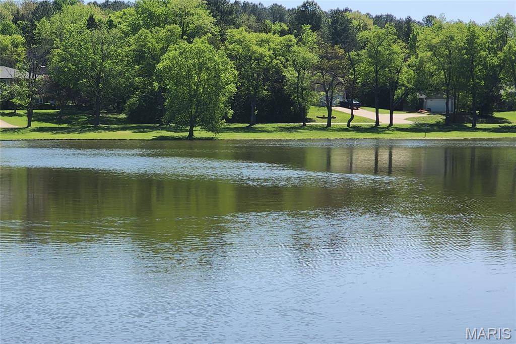 3906 Red Bud DR, Catawissa, MO 63015