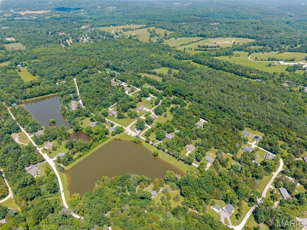 3906 & 3910 Red Bud DR, Catawissa, MO 63015