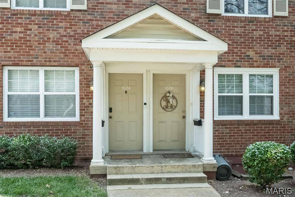 1526 Thrush TER, St Louis, MO 63144