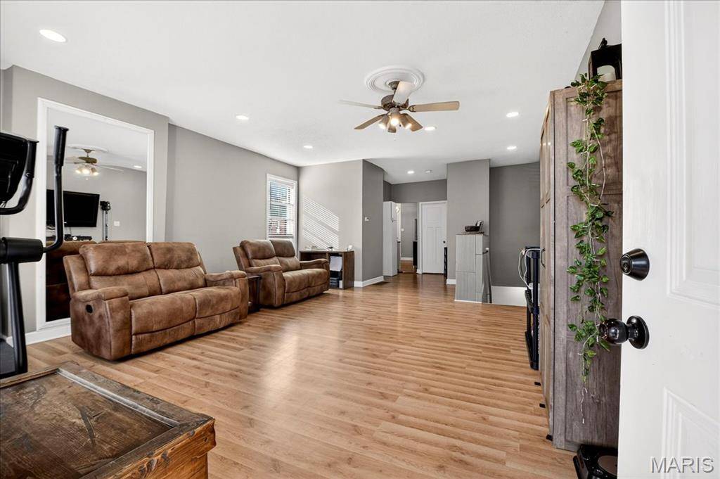 3521 Michigan AVE, St Louis, MO 63118